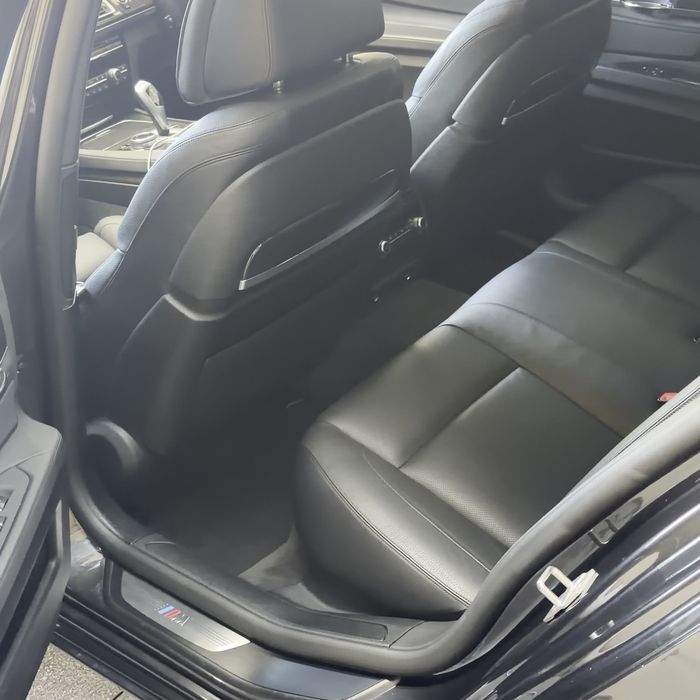 BMW 7 Series rear seats