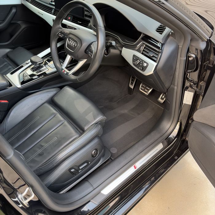 Audi A5 front seats and dash